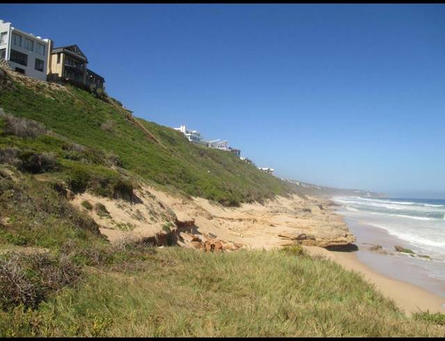 LAND FOR SALE IN DANA BAY